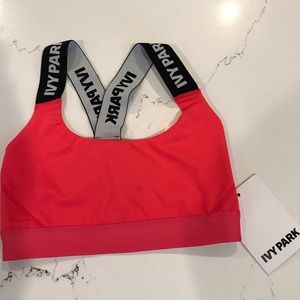 NWT💖IVY PARK Sports Bra mesh back💖